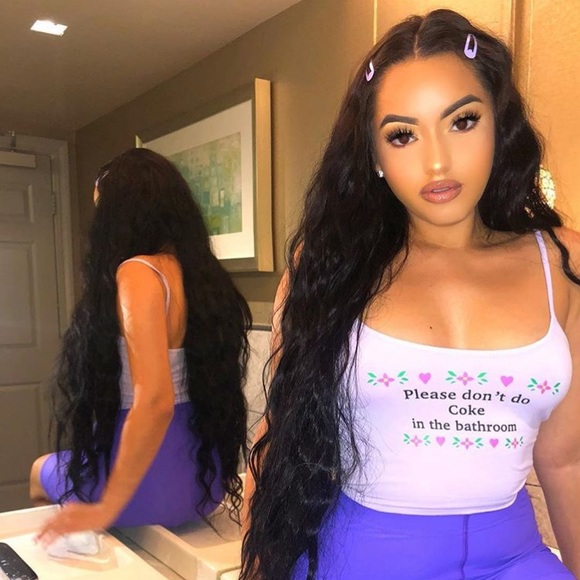 LASTONE🌷“Please don’t do coke in the bathroom” ☀️ - Picture 2 of 7